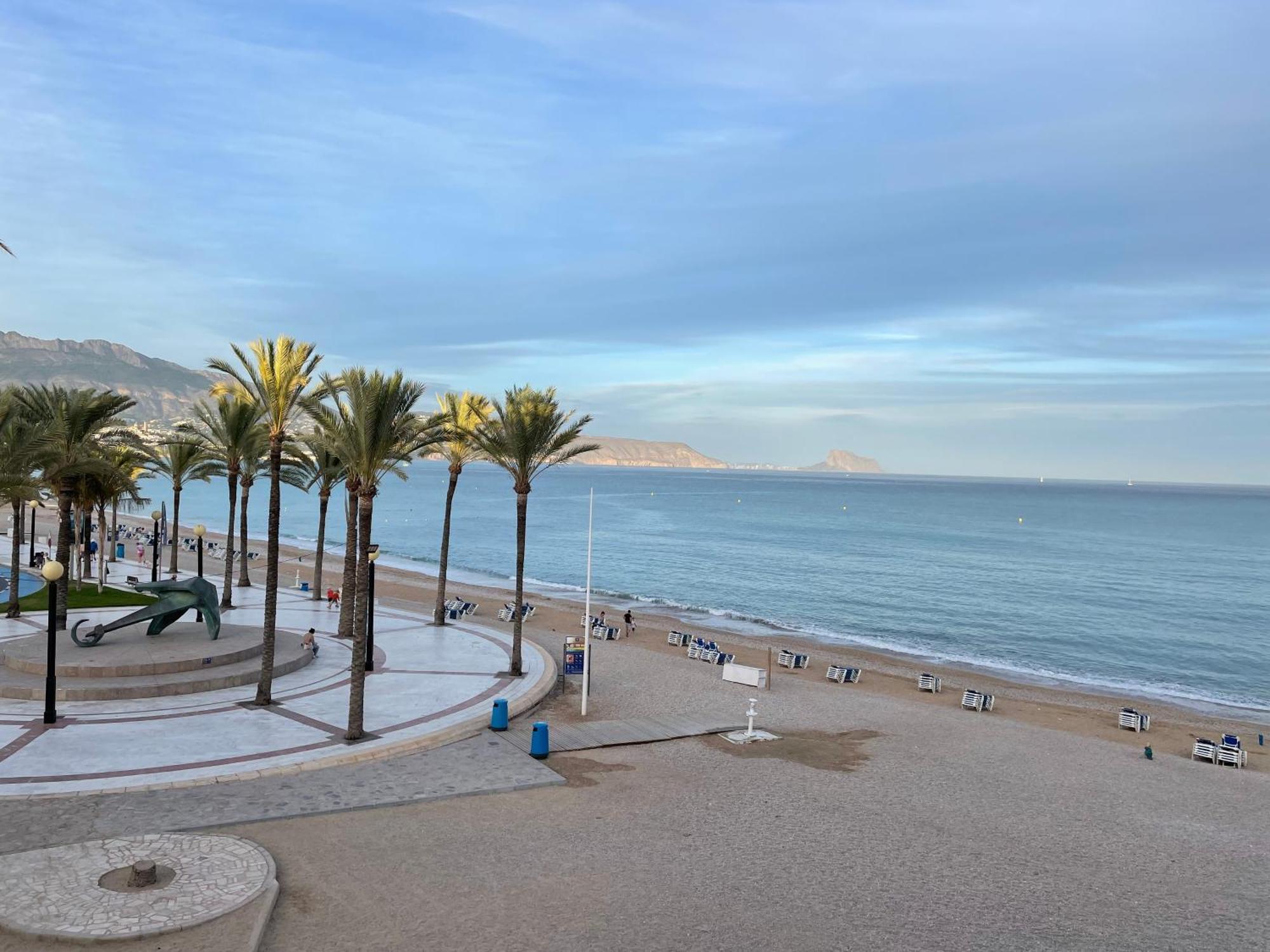 Penthouse In Albir With Sea Views, 100M From Beach El Albir ภายนอก รูปภาพ