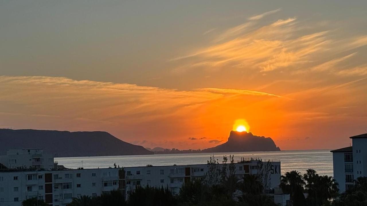 Penthouse In Albir With Sea Views, 100M From Beach El Albir ภายนอก รูปภาพ